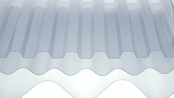 Sollux Lichtplatten von Renolit - sehr hagelbeständig und preiswert! Klicken Sie hier für weitere Informationen.