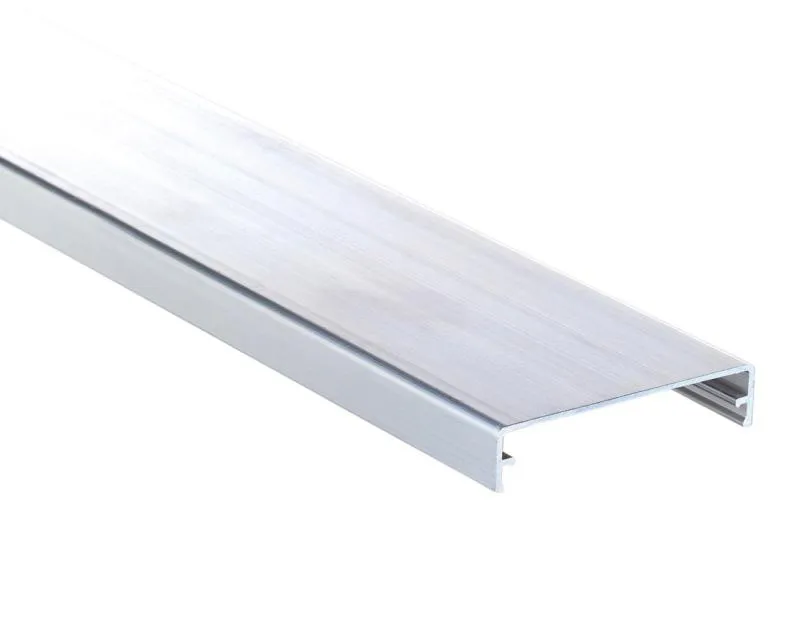 Klemmdeckel als Abdeckprofil für Verlegeschienen. Geeignet für Rand- & Mittelprofile. Gefertigt aus Aluminium. Pressblank. Klemmdeckel als Abdeckprofil für Verlegeschienen. Geeignet für Rand- & Mittelprofile. Gefertigt aus Aluminium. Pressblank.