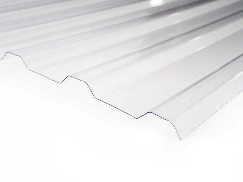 Lichtplatten für Trapezblech aus PVC in farbloser Ausführung. Lichtplatten für Trapezblech aus PVC in farbloser Ausführung.
